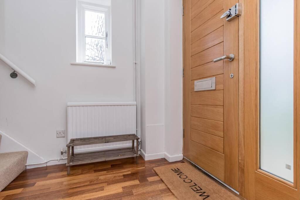 Stylish Townhouse In The Heart Of Summertown 牛津 外观 照片