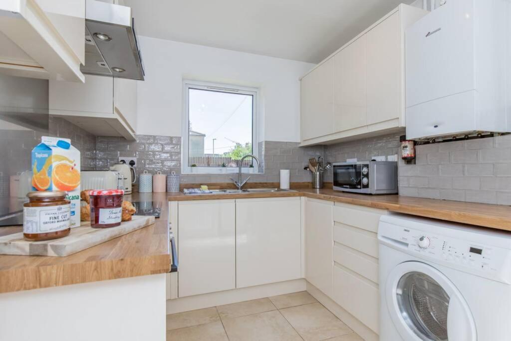 Stylish Townhouse In The Heart Of Summertown 牛津 外观 照片