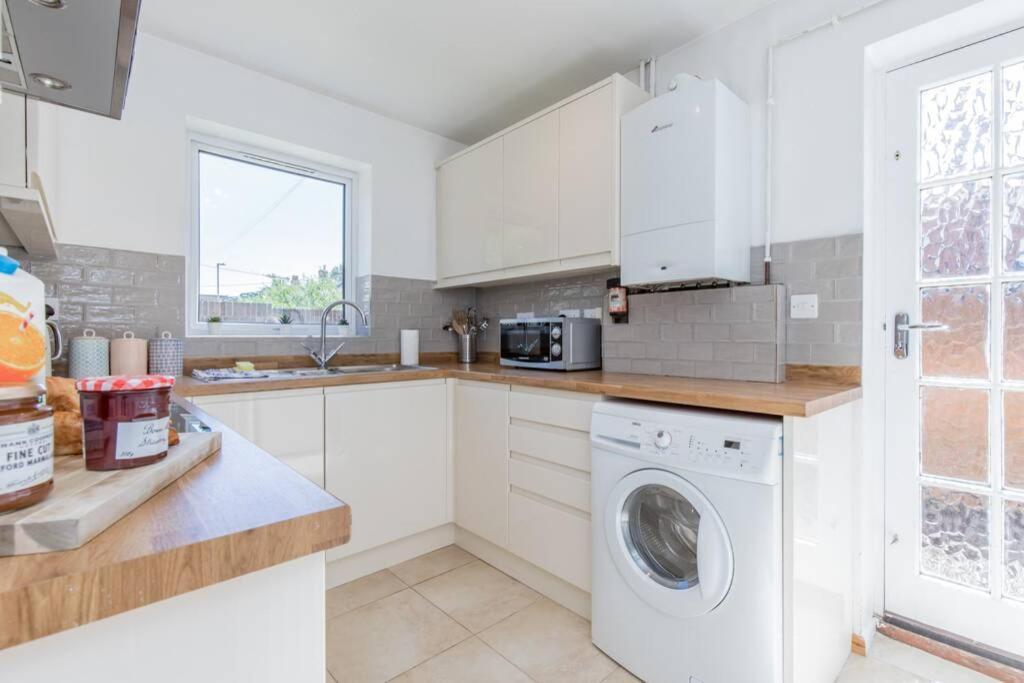 Stylish Townhouse In The Heart Of Summertown 牛津 外观 照片
